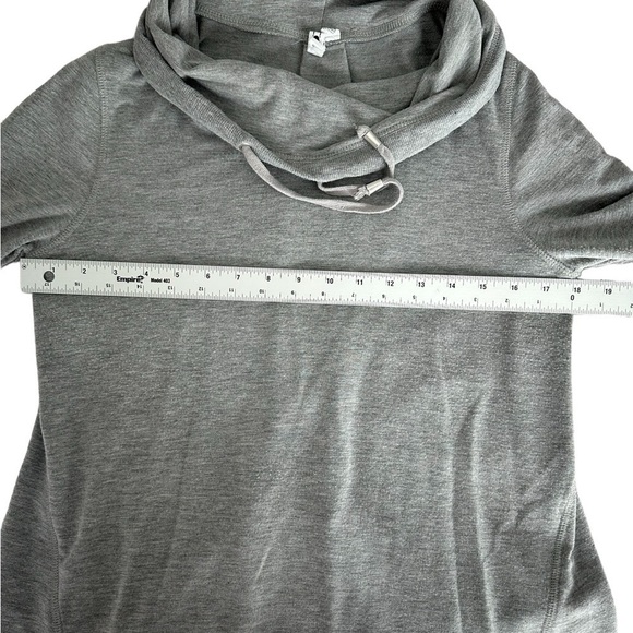 Cable & Gauge gray cowl-neck pullover sweater Medium - Picture 5 of 10